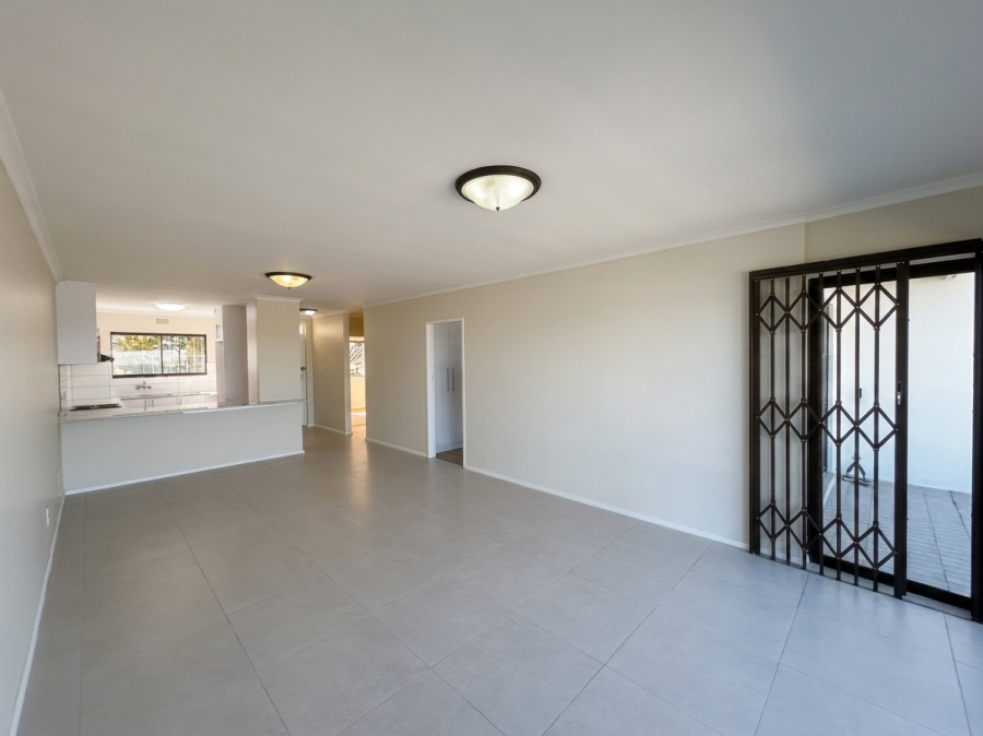 To Let 2 Bedroom Property for Rent in Table View Western Cape